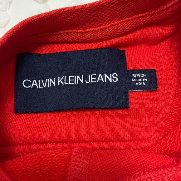 Calvin Klein Sweater - Picture 4 of 5